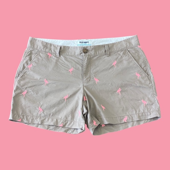 Old Navy Chino Flamingo Shorts Inseam 4" Size 12 - Picture 1 of 5